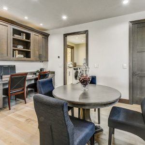 custom residental millwork and cabinets - eating area